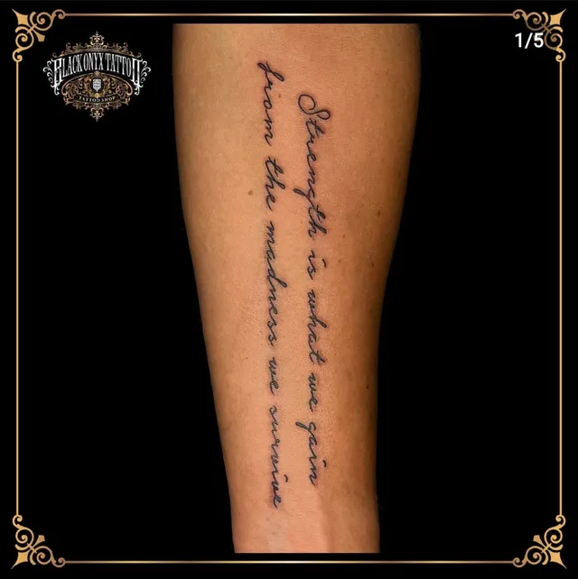 Black-Onyx-Tattoo-Klein-en-fijn-2